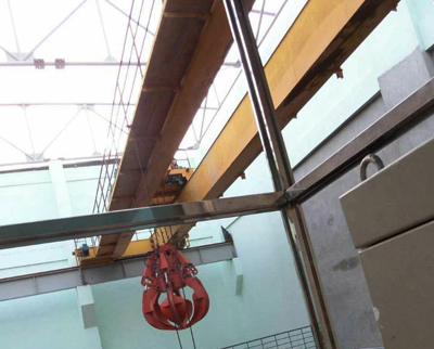 智能垃圾起重機